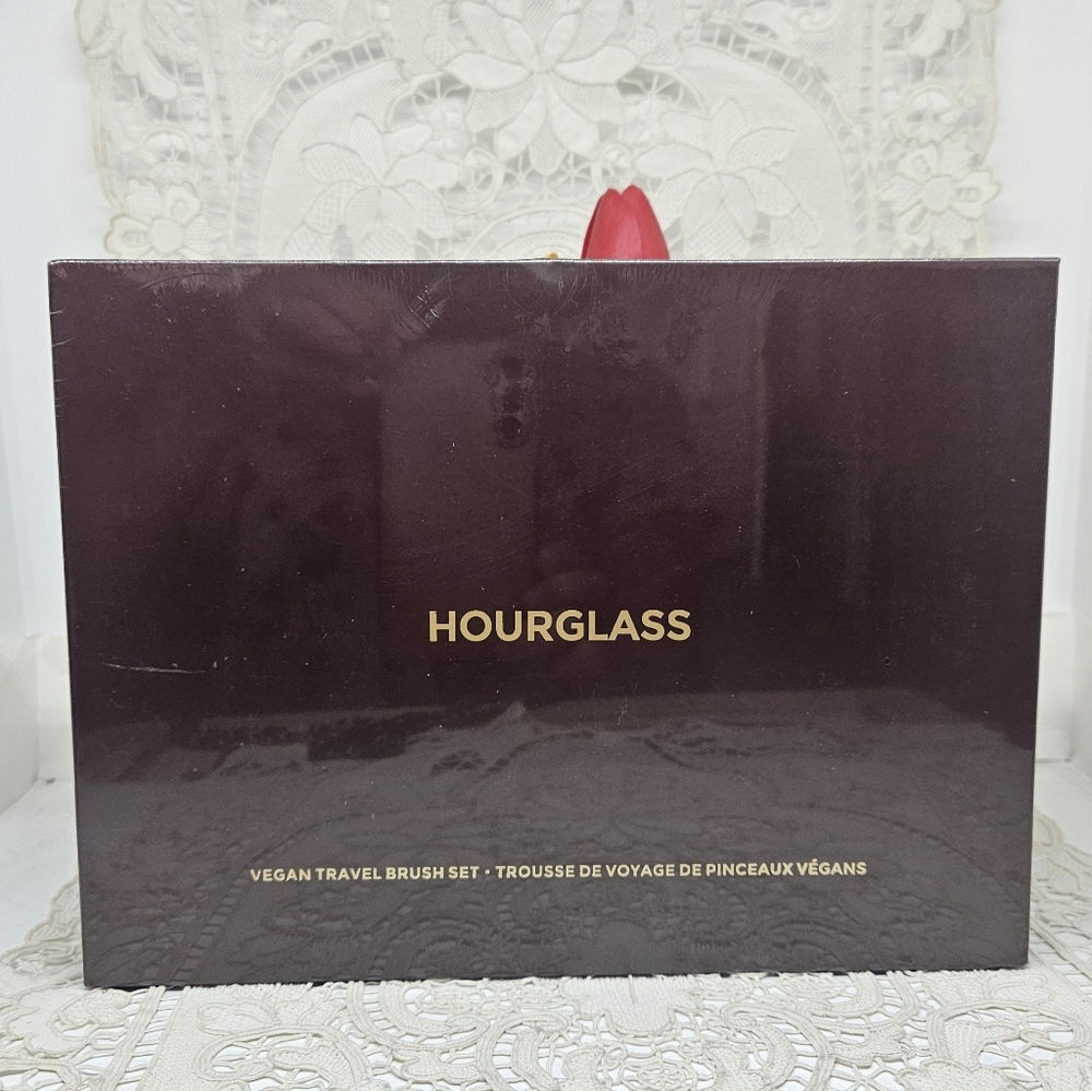 NIB Hourglass Set of 7 Travel Brush Set with Vegan Leather Case - Picture 10 of 13